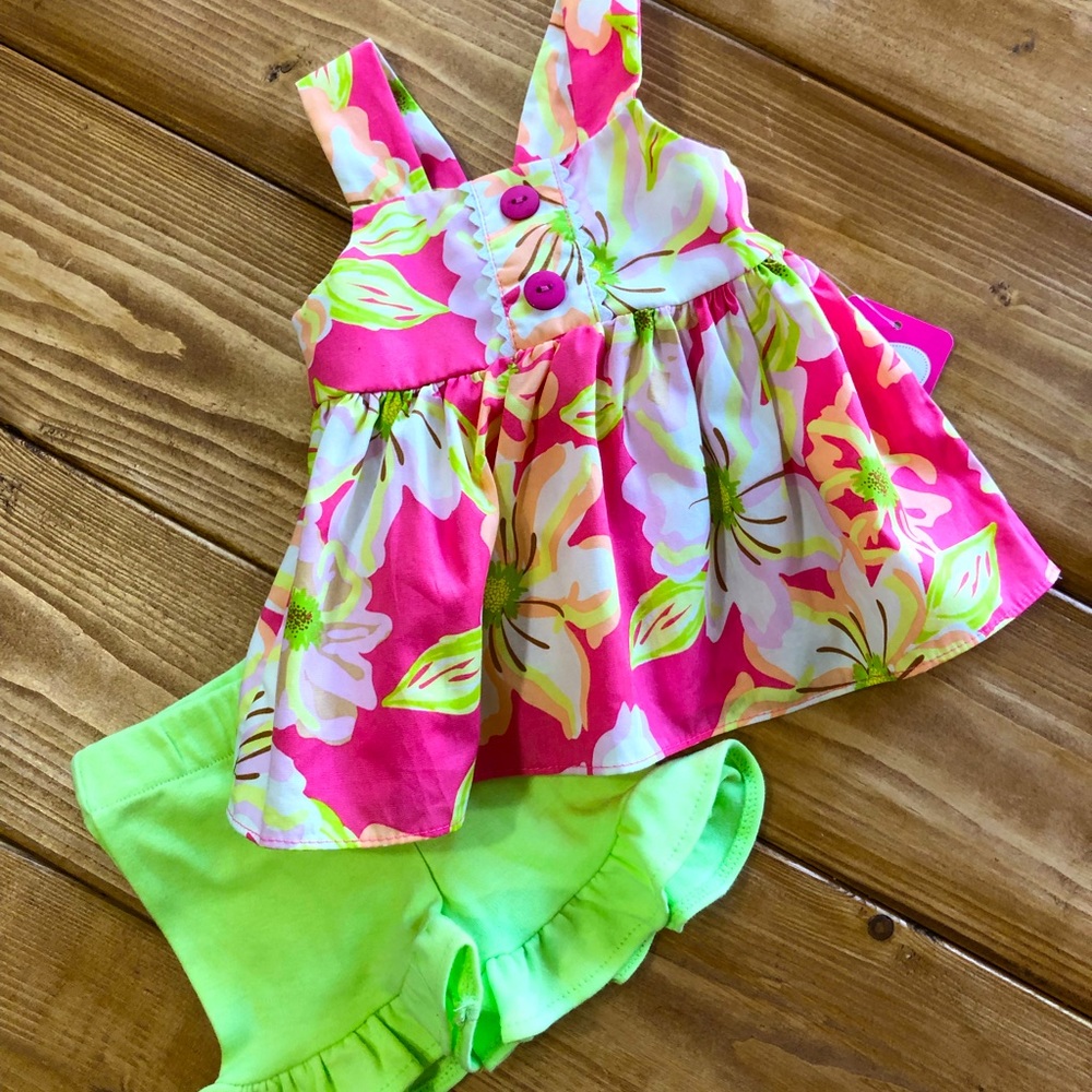 0/3m NWT RicRac & Ruffles 2 pc Outfit perfect for Spring!